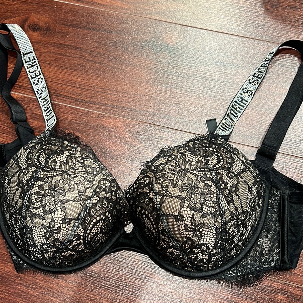 VS Black Bra.  Very sexy push up.  Size 36C